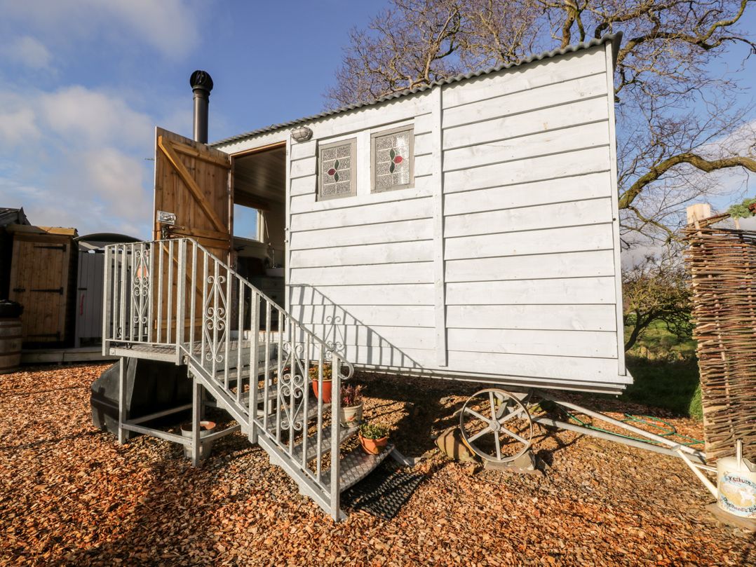 Ketburn Shepherds Hut at Balnab Farm
