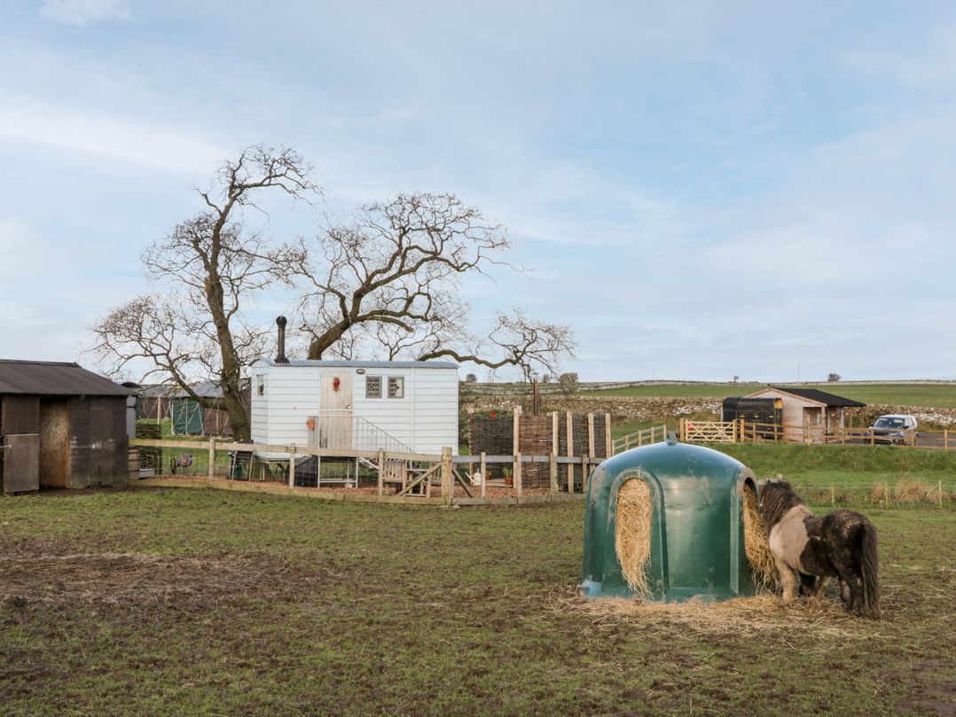 Ketburn Shepherds Hut at Balnab Farm