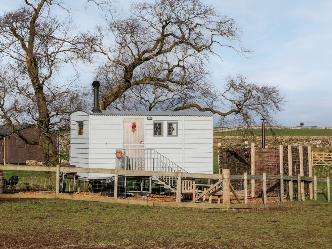 Ketburn Shepherds Hut at Balnab Farm