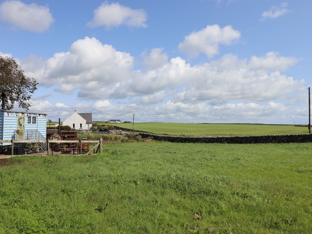 Ketburn Shepherds Hut at Balnab Farm