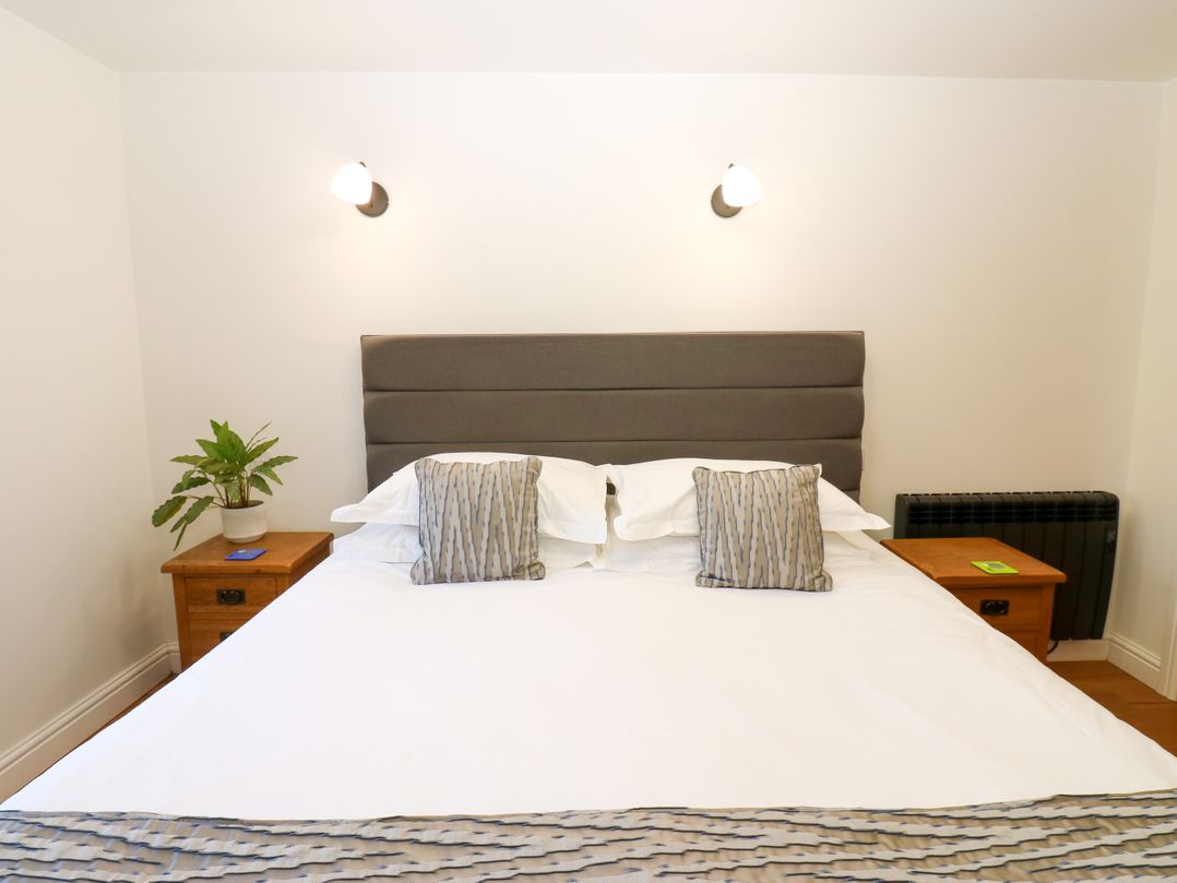 Macaw Cottages No 4A