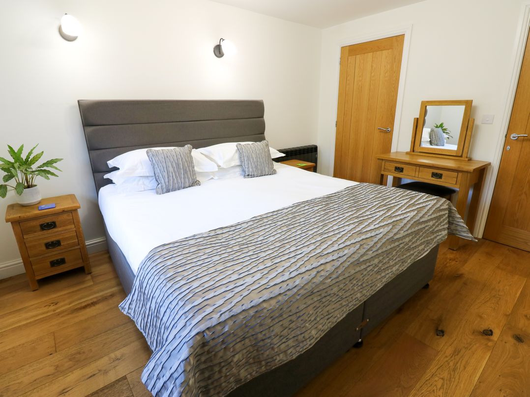 Macaw Cottages No 4A