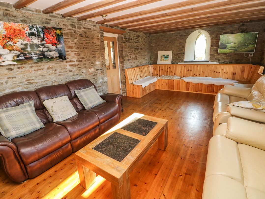 Nant Moel Isaf Farm