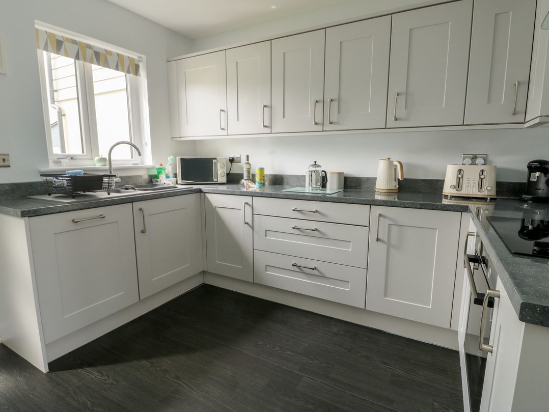 3 Parc Delfryn