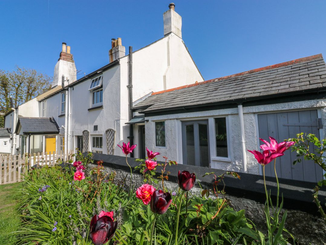 3 Rock Cottages
