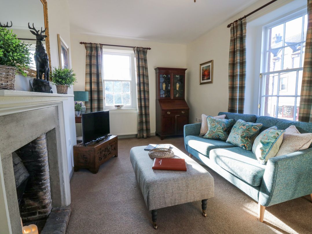 Pear Cottage - Priorwood Garden