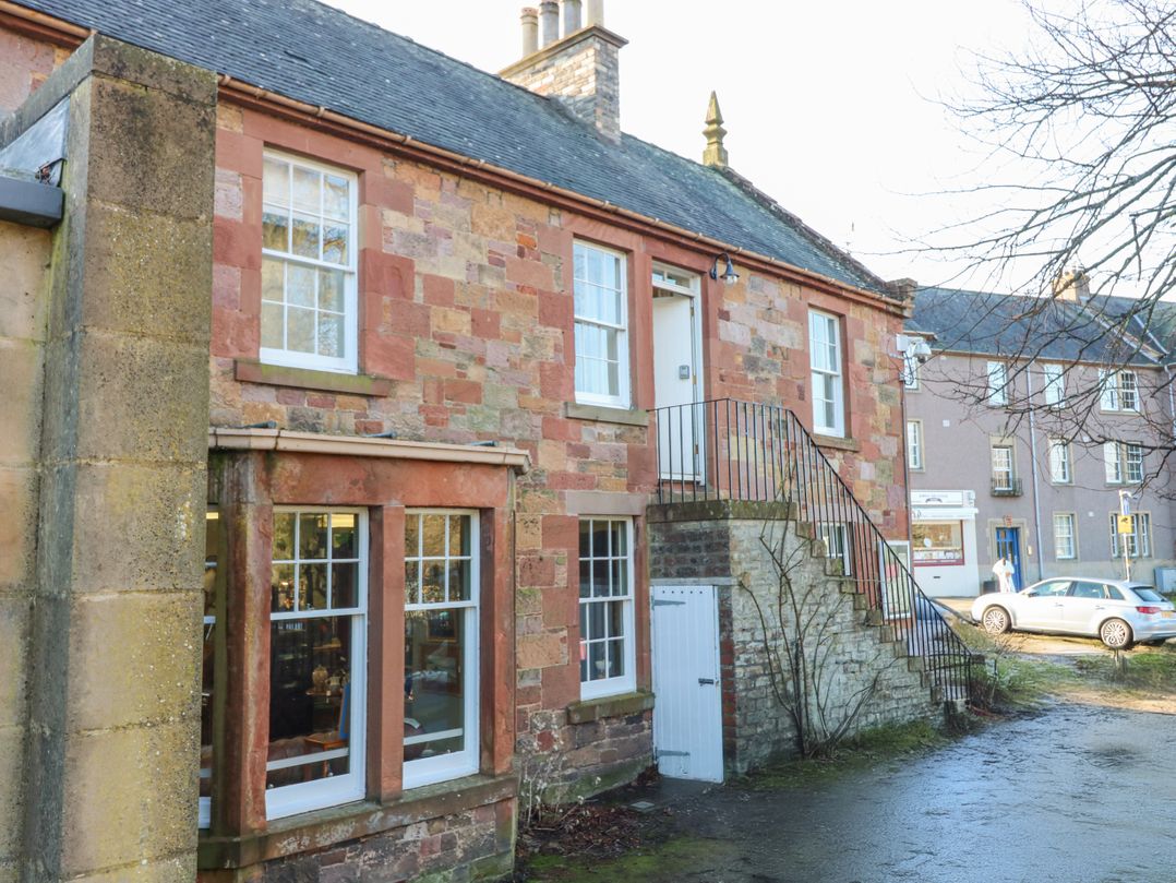 Pear Cottage - Priorwood Garden