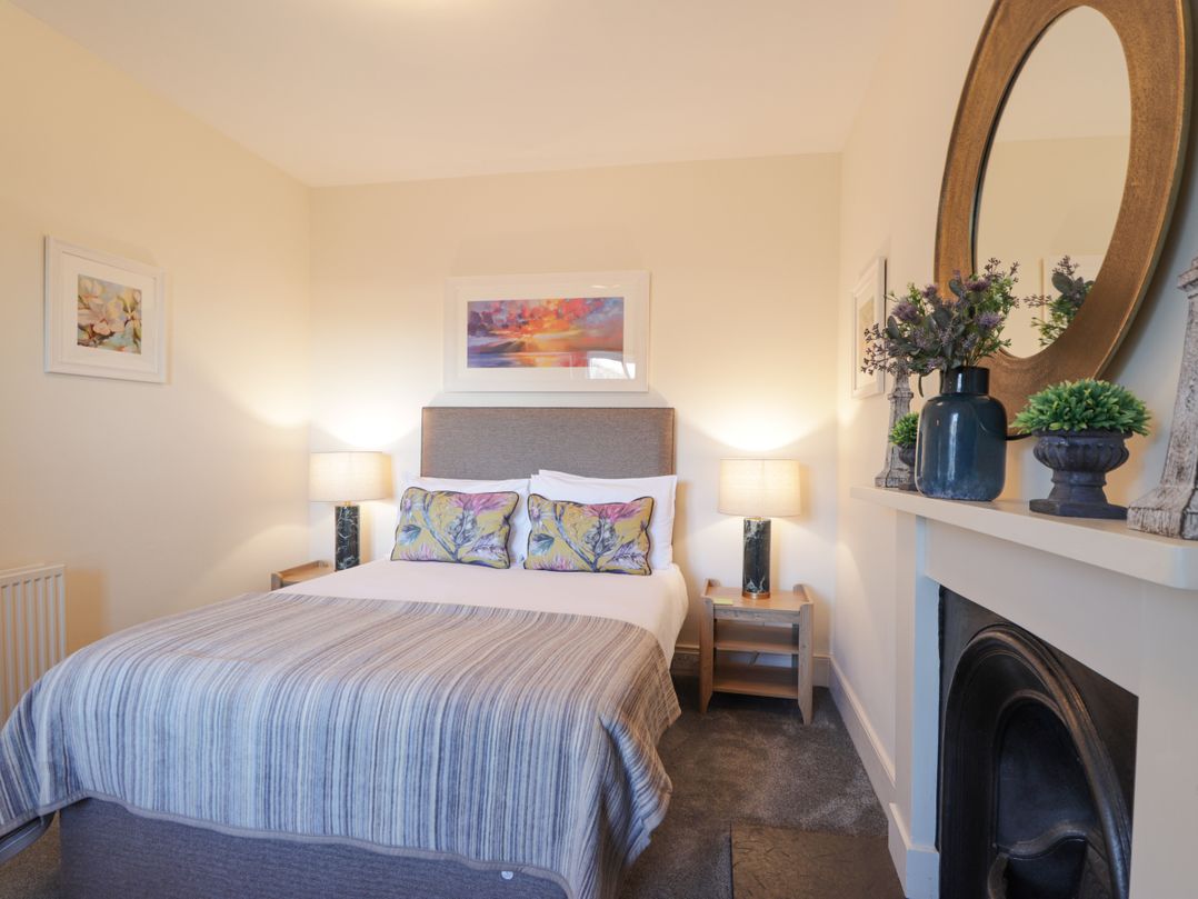 Cormack Lodge - Brodie Castle