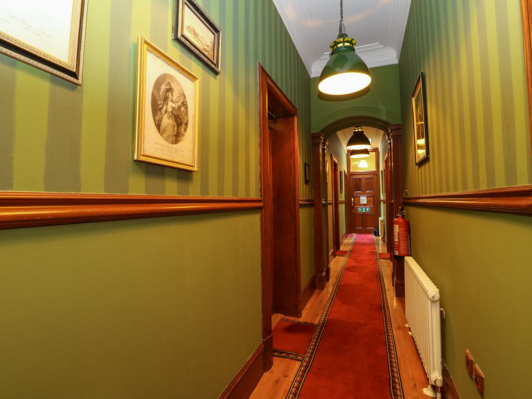 Dalvorar - Mar Lodge Estate