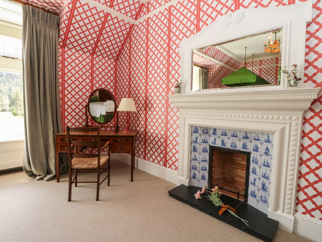 Dalvorar - Mar Lodge Estate