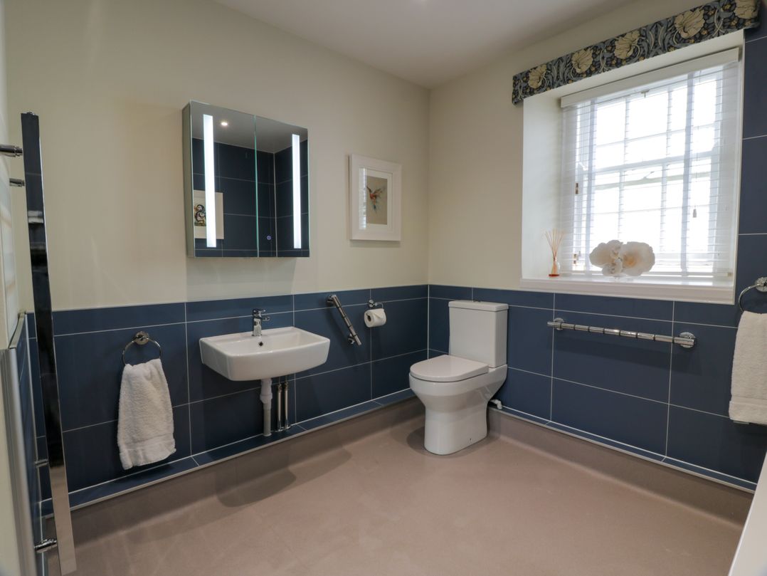 Royal  Artillery Cottage - Culzean Castle