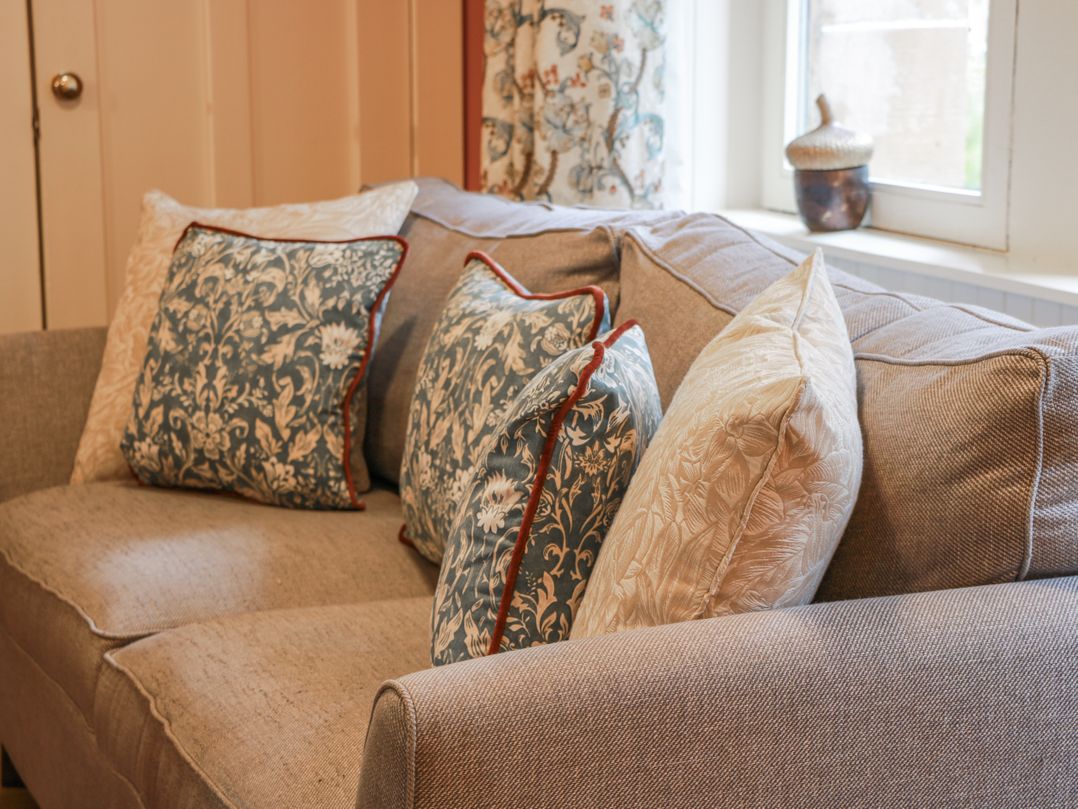 The Coach House - Holmwood