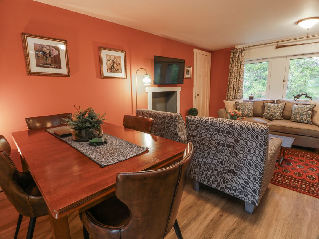 The Coach House - Holmwood