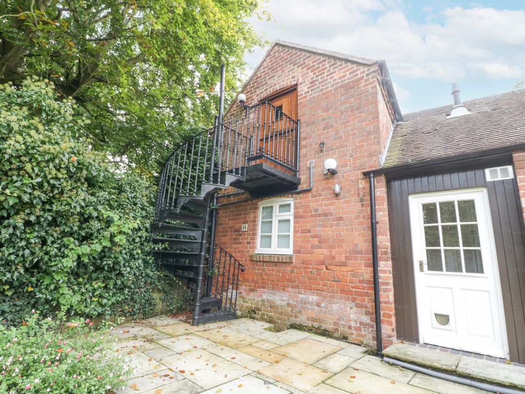 The Coach House Apartment