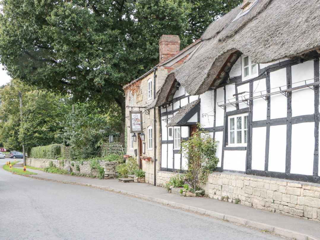 The Coach House Apartment