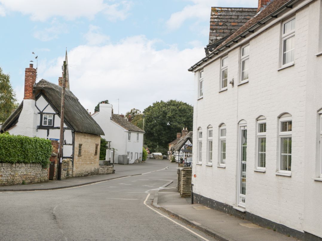 The Coach House Apartment
