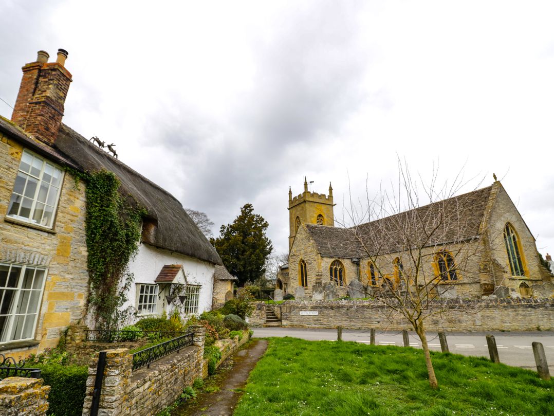 Cotswold View 4
