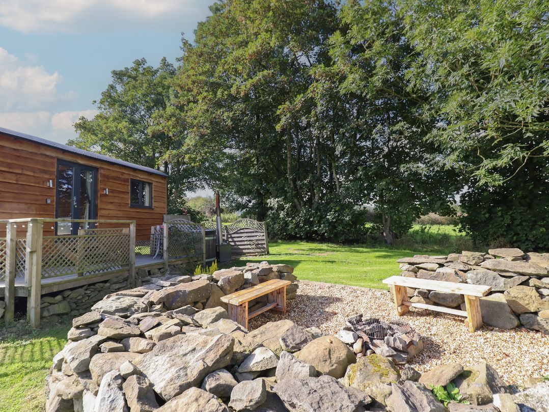Stag Lodge Pod