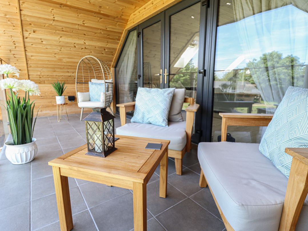 Lake View Lodge
