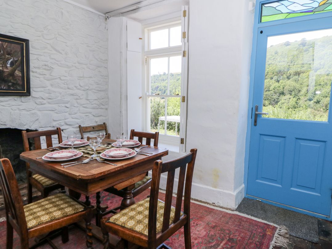 Dolwylan Cottage