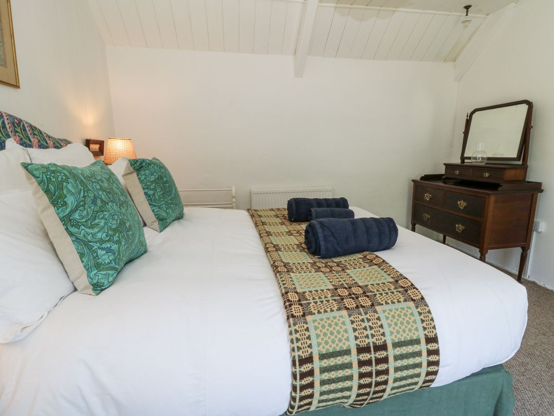Dolwylan Cottage