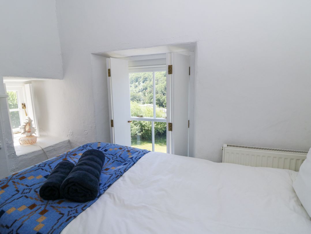 Dolwylan Cottage