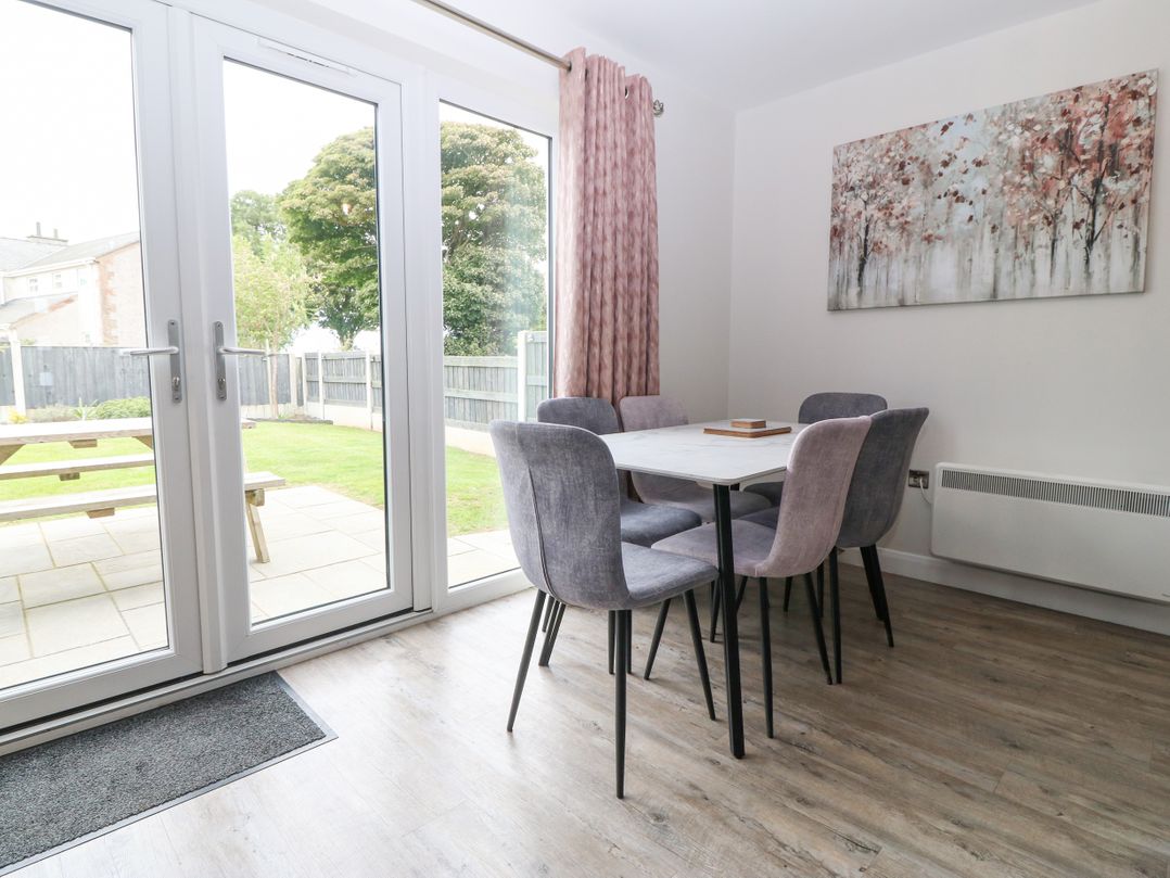 7 Parc Delfryn