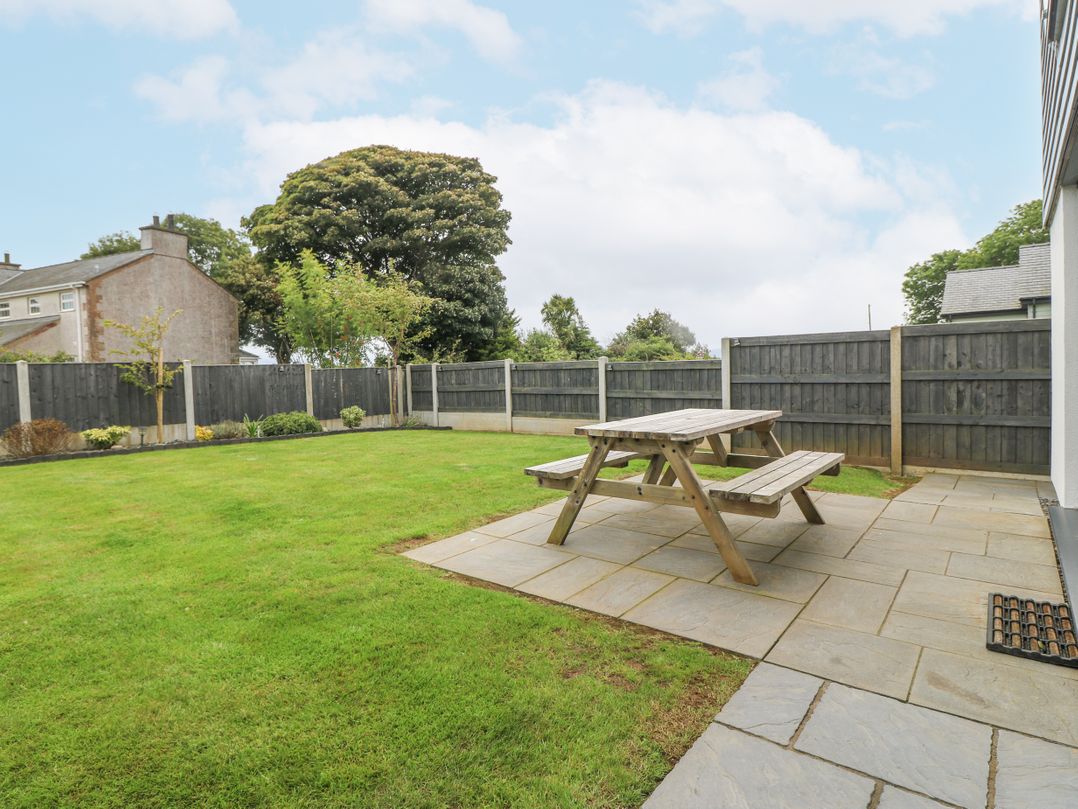 7 Parc Delfryn