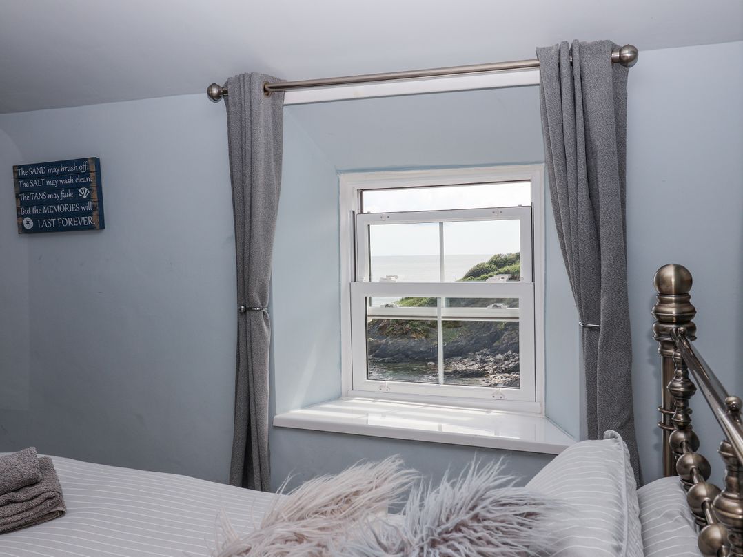2 Cliff Cottages