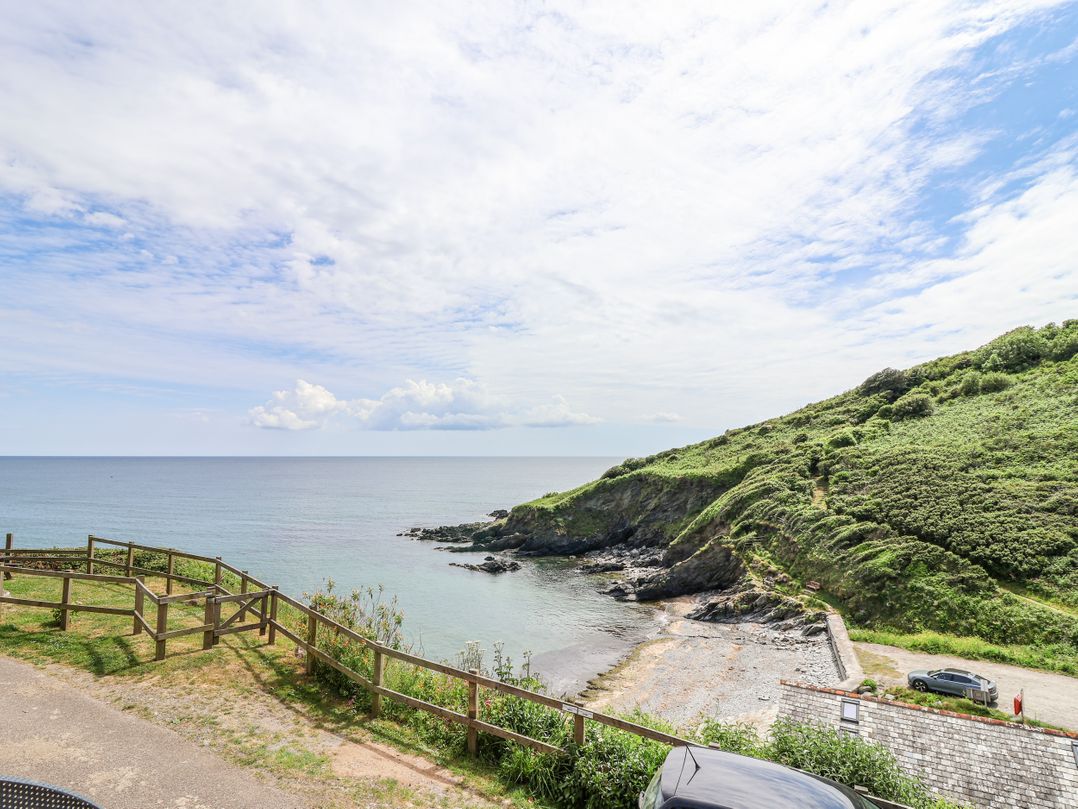 2 Cliff Cottages