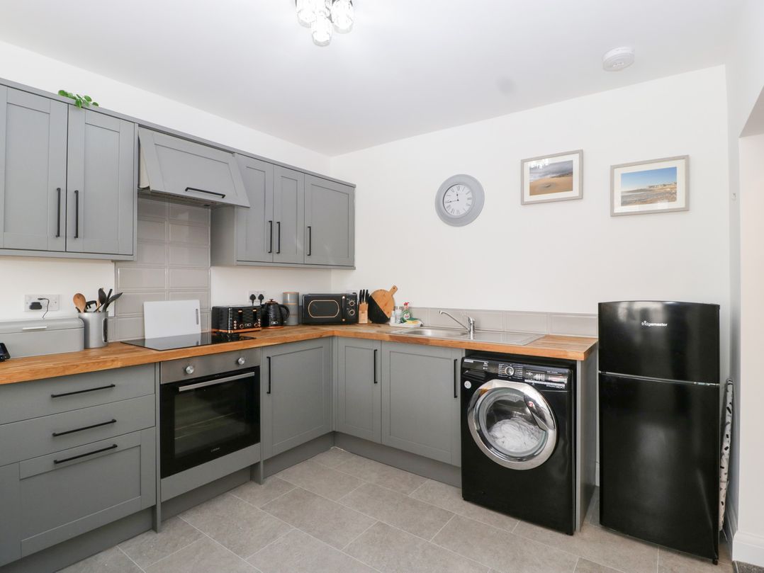 76A Mackworth Road