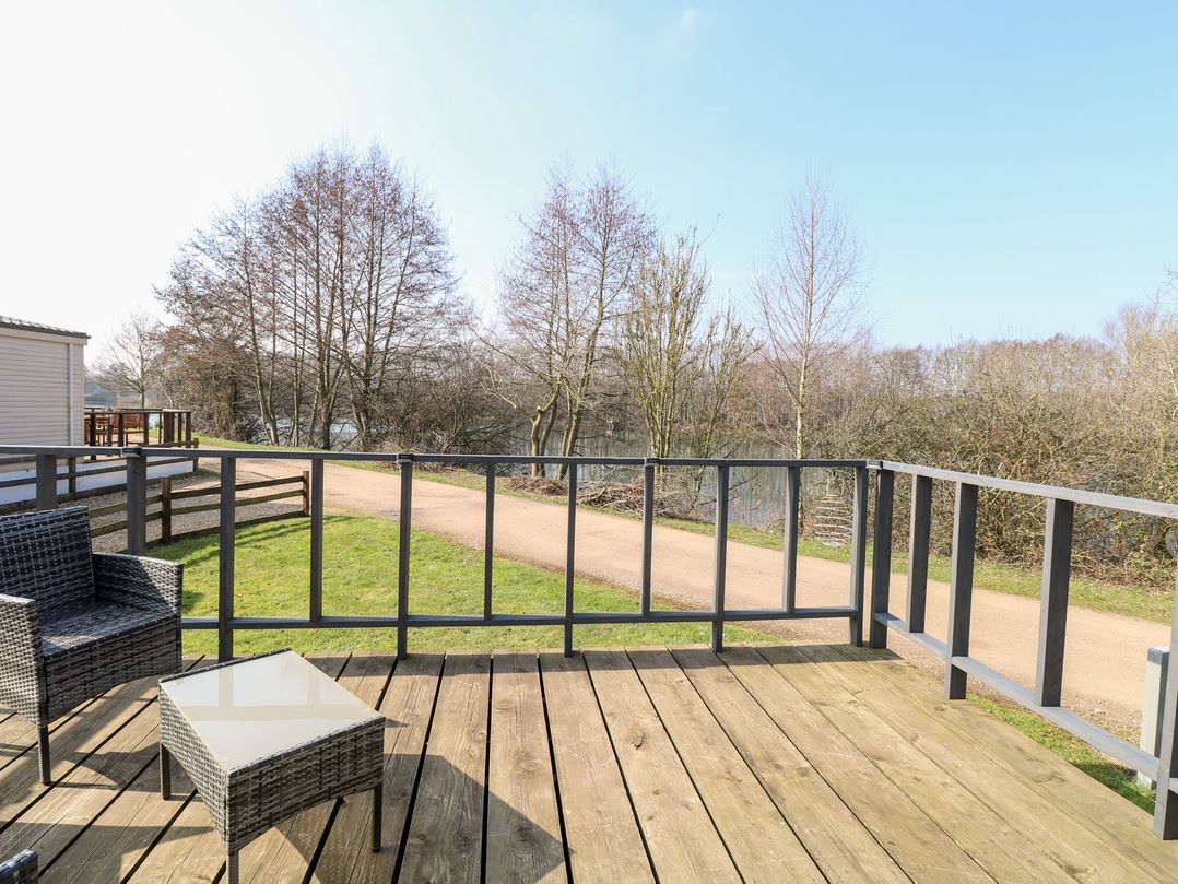 109 Pentney Lakes