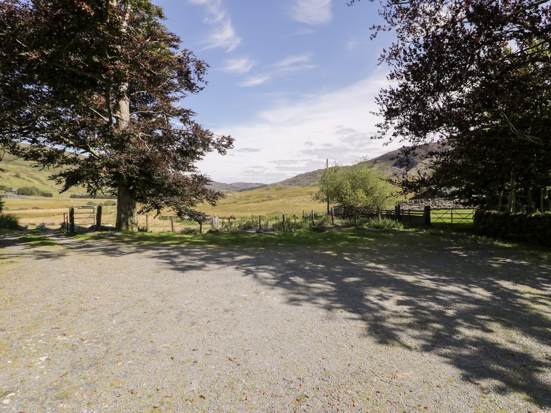 Cwm