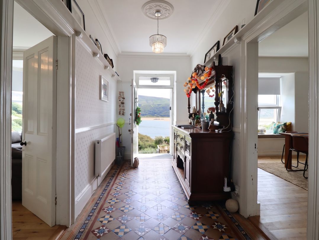 5 Porkington Terrace