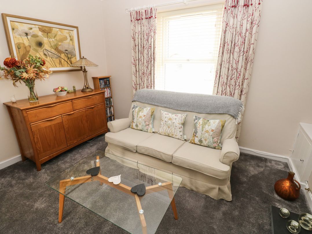 Holly Cottage