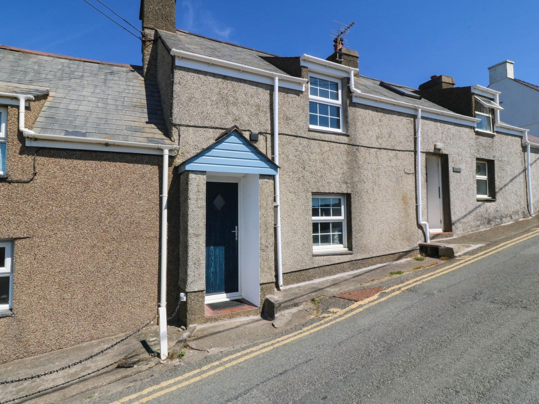 4 Bryn Llan