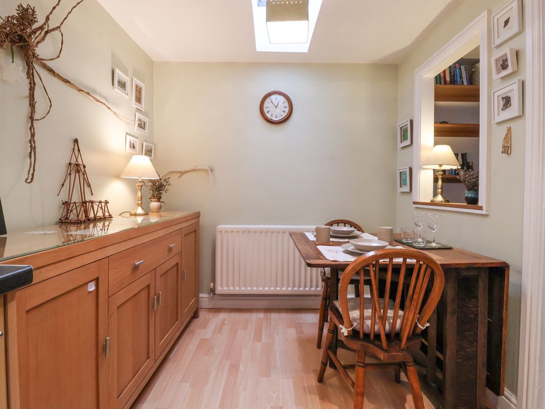 3 Westgate Mews