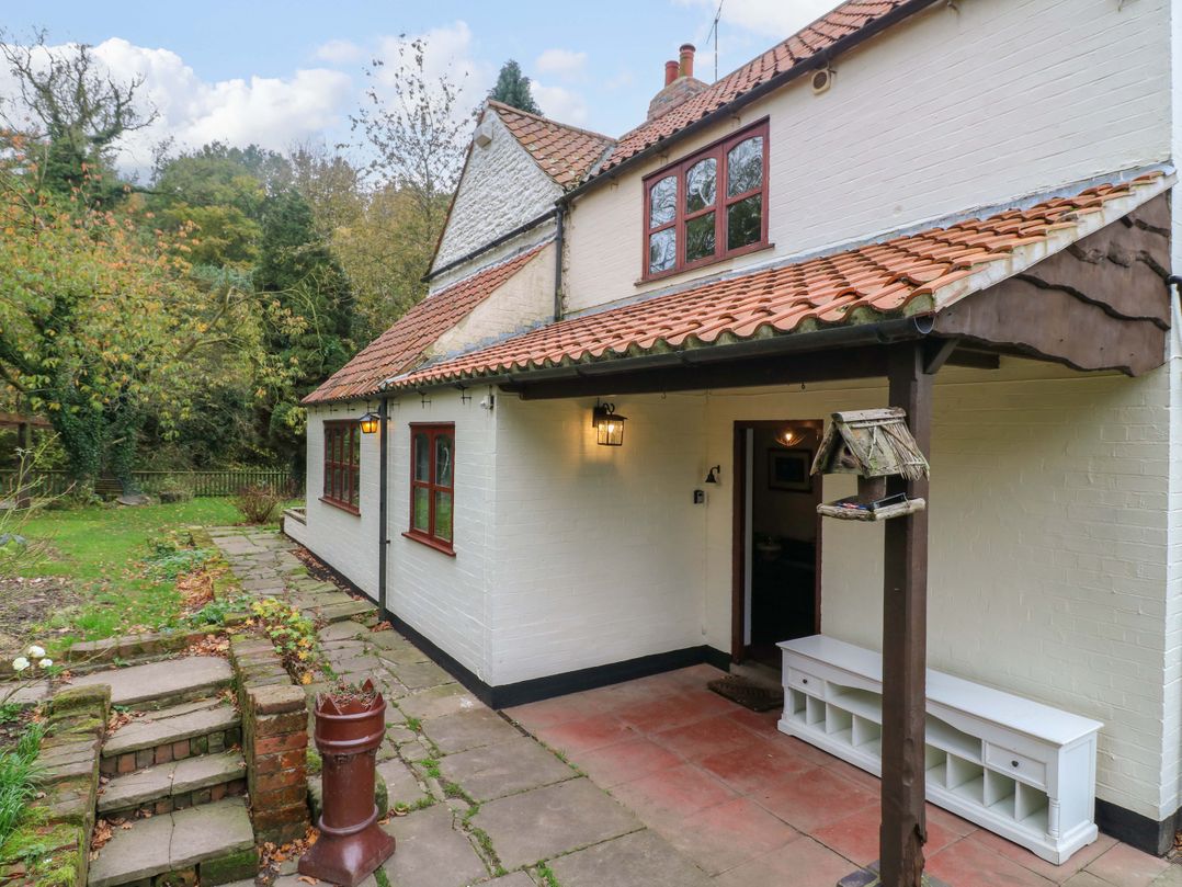 Dog friendly holiday cottage, Watnall, 1 dog welcome