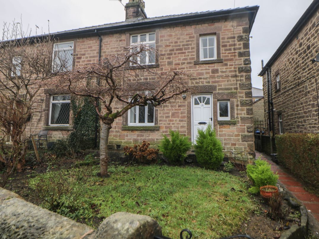 15 Calton View