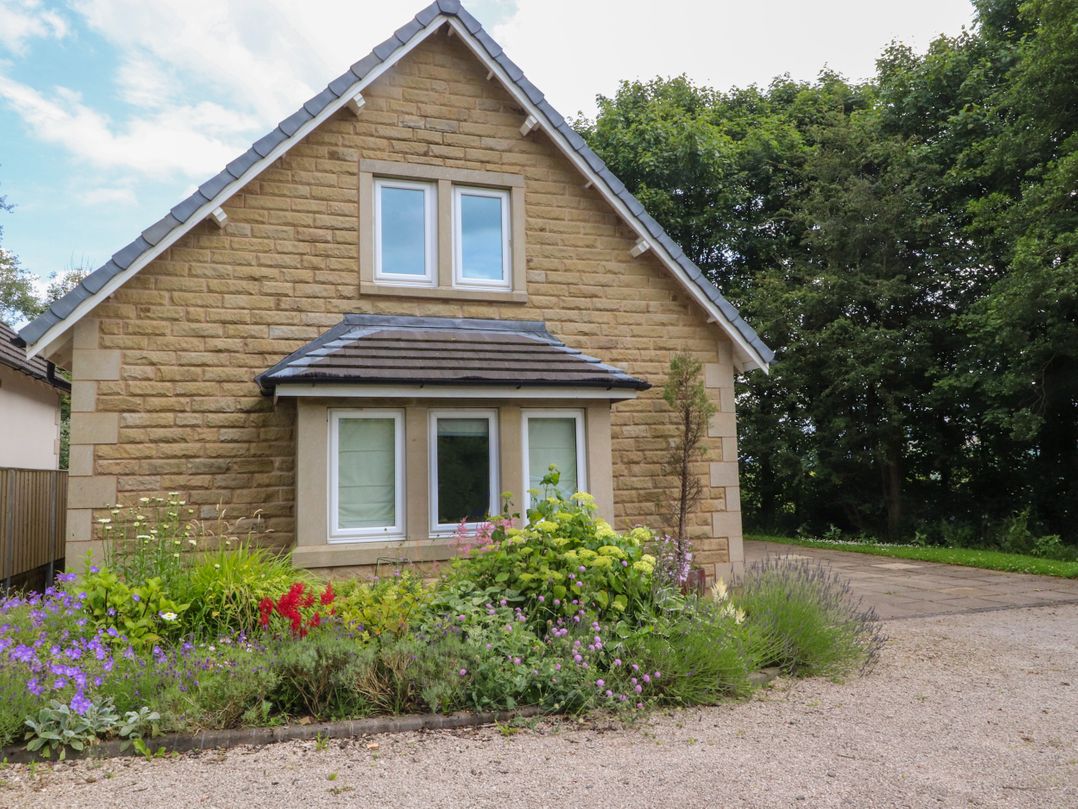 Low Orchard House