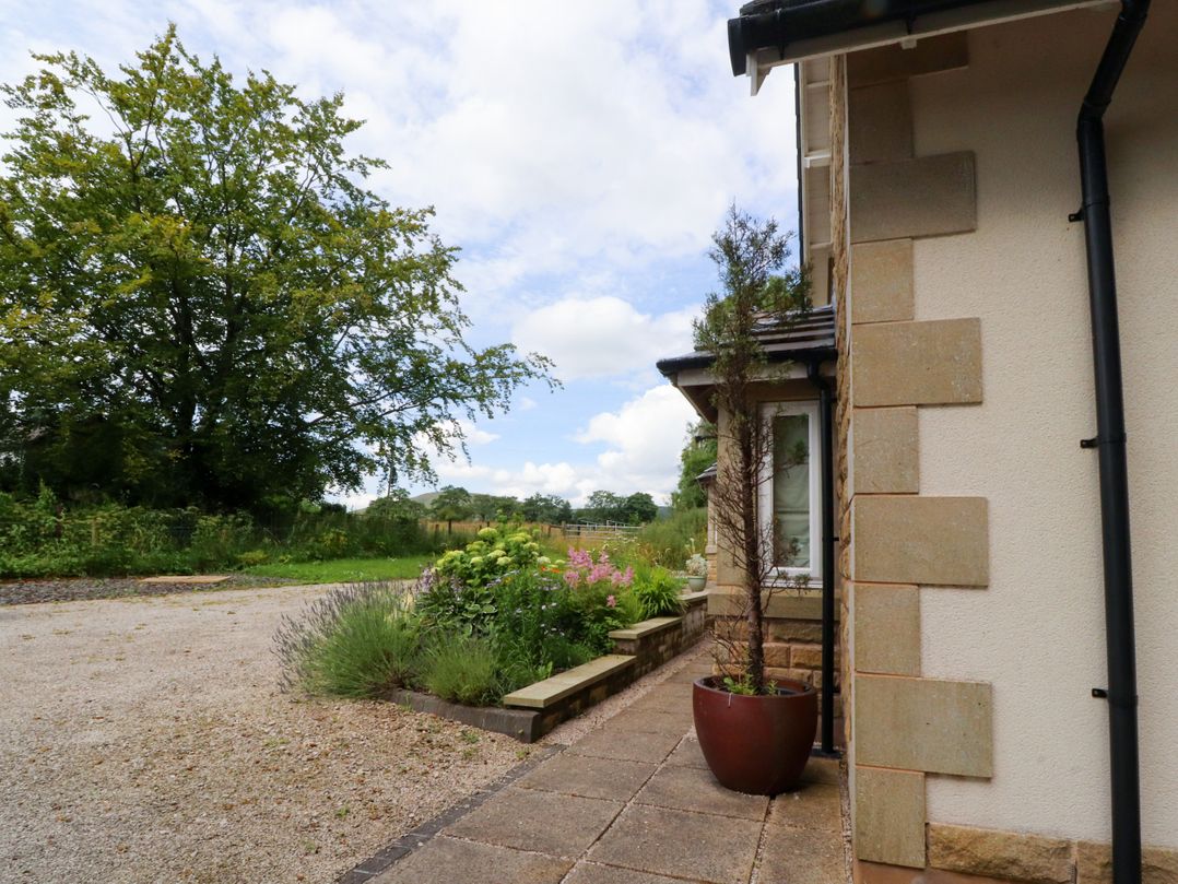 Low Orchard House