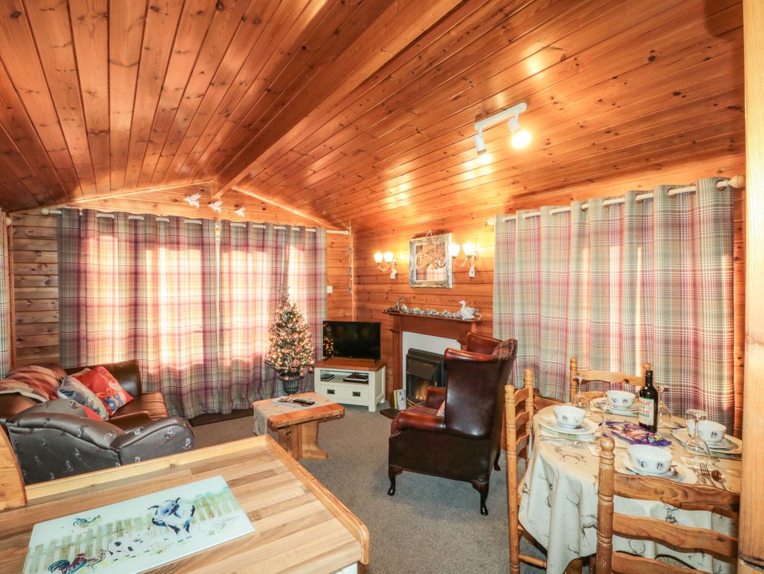 Holly Lodge