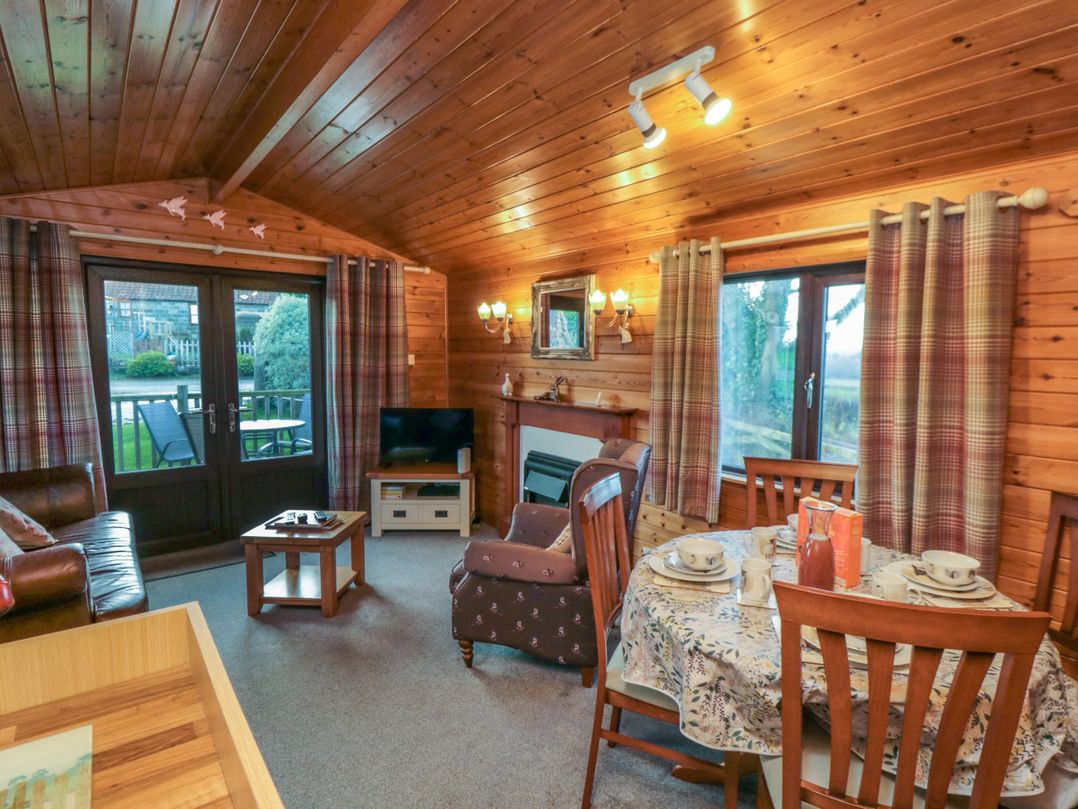 Holly Lodge