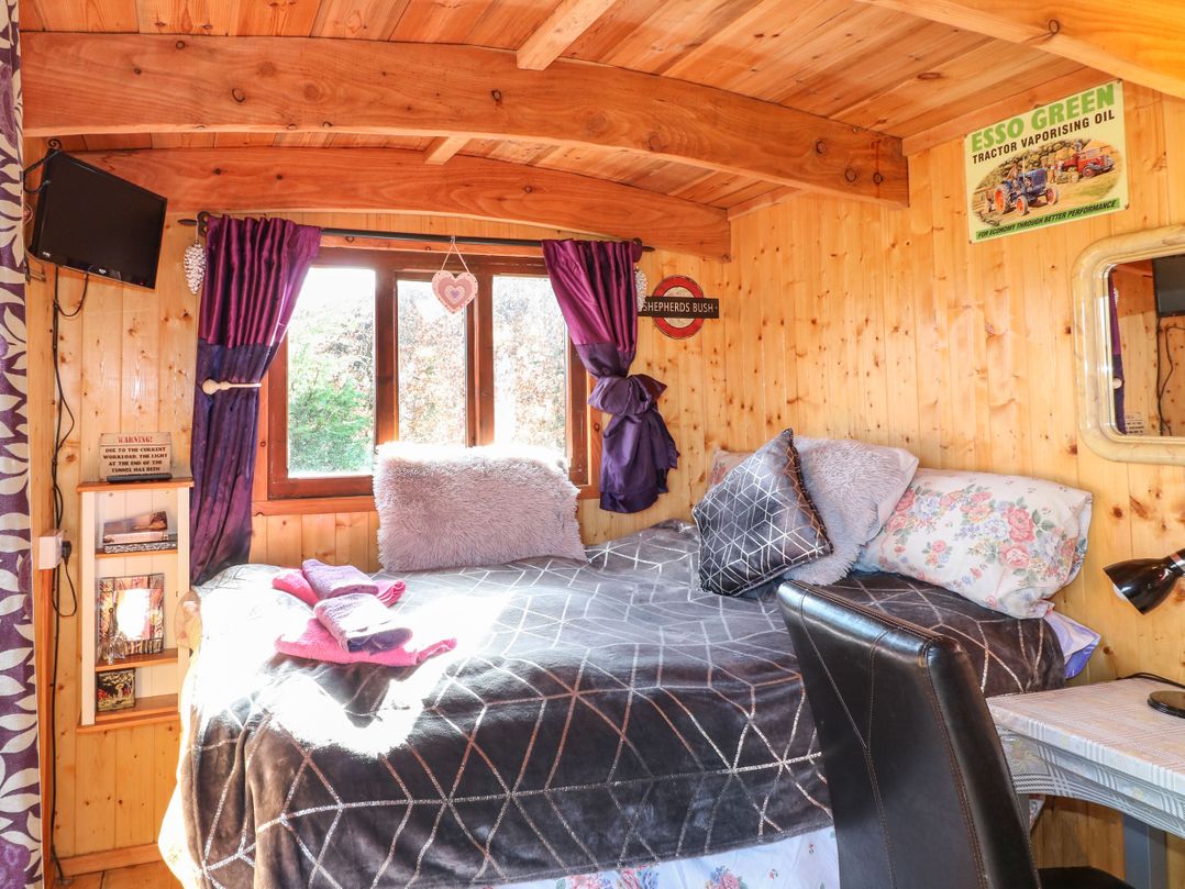 Packhorse Shepherd’s Hut