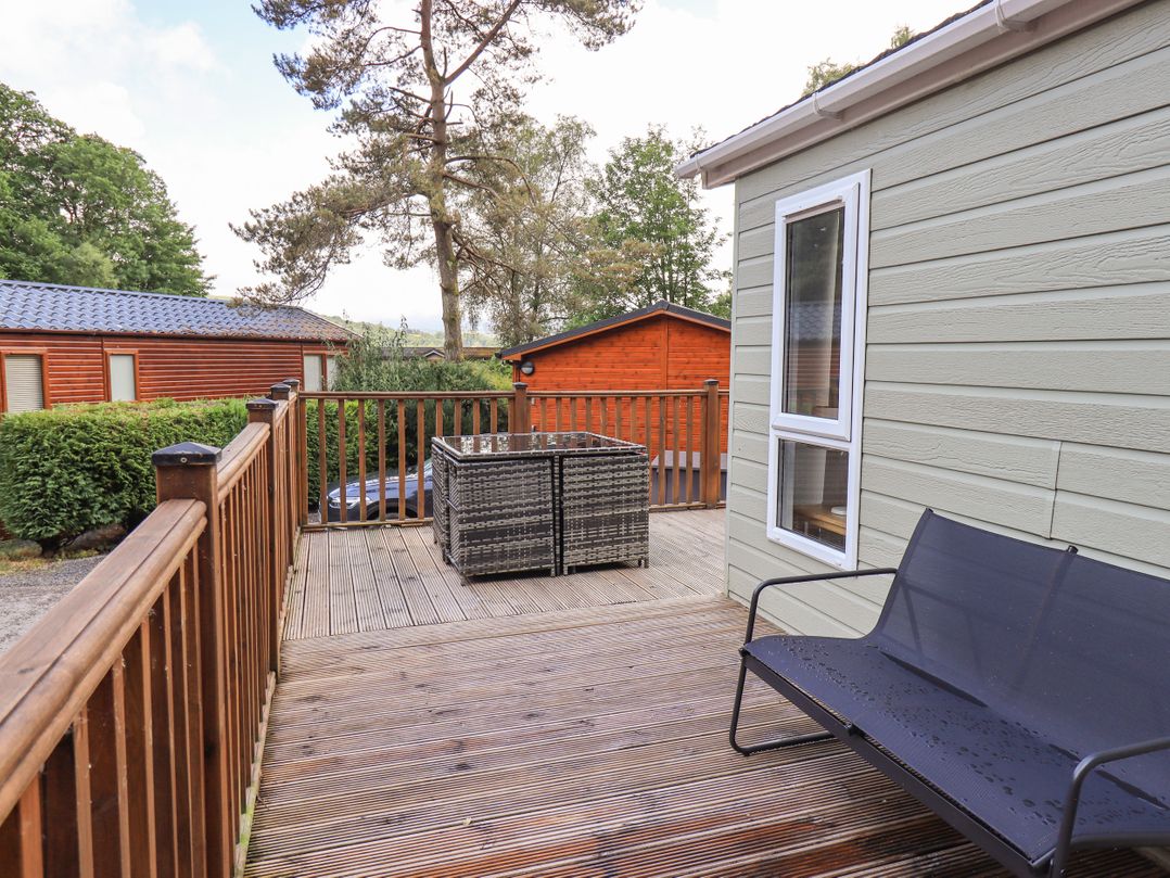 Acorn Lodge