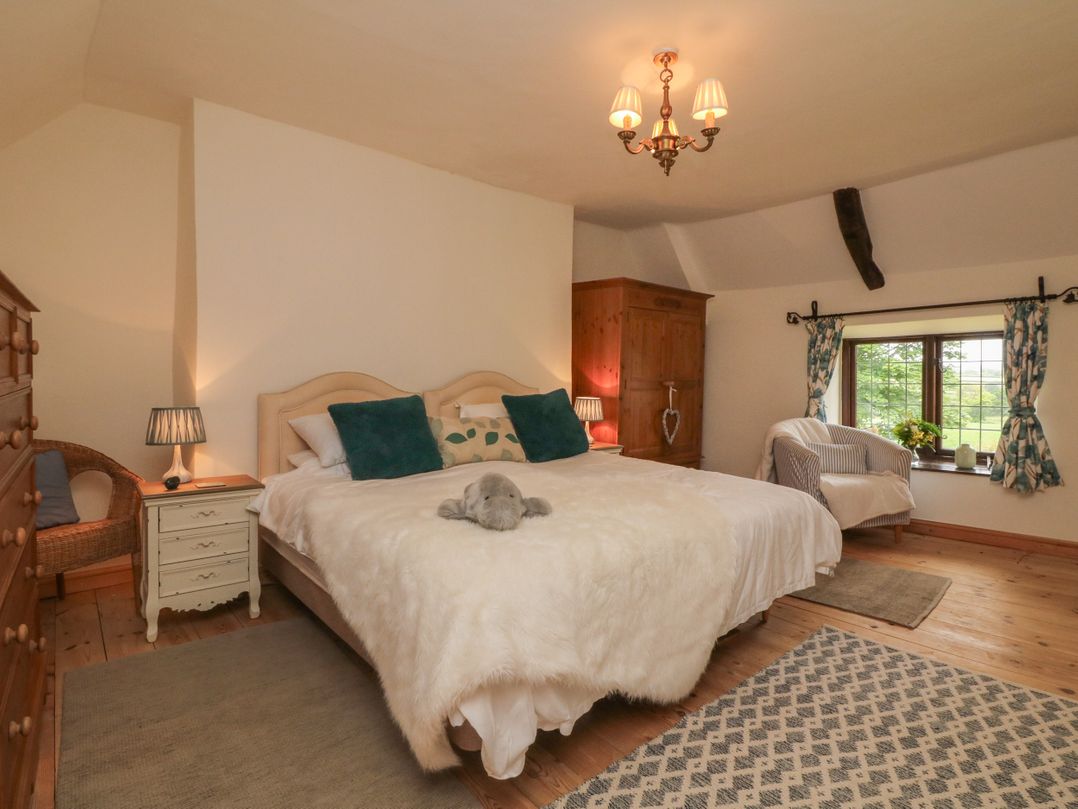 South Honeycroft Thatch