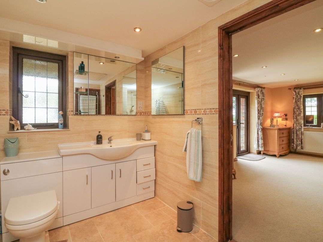 South Honeycroft Thatch