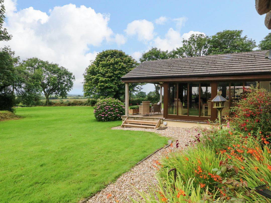 South Honeycroft Thatch