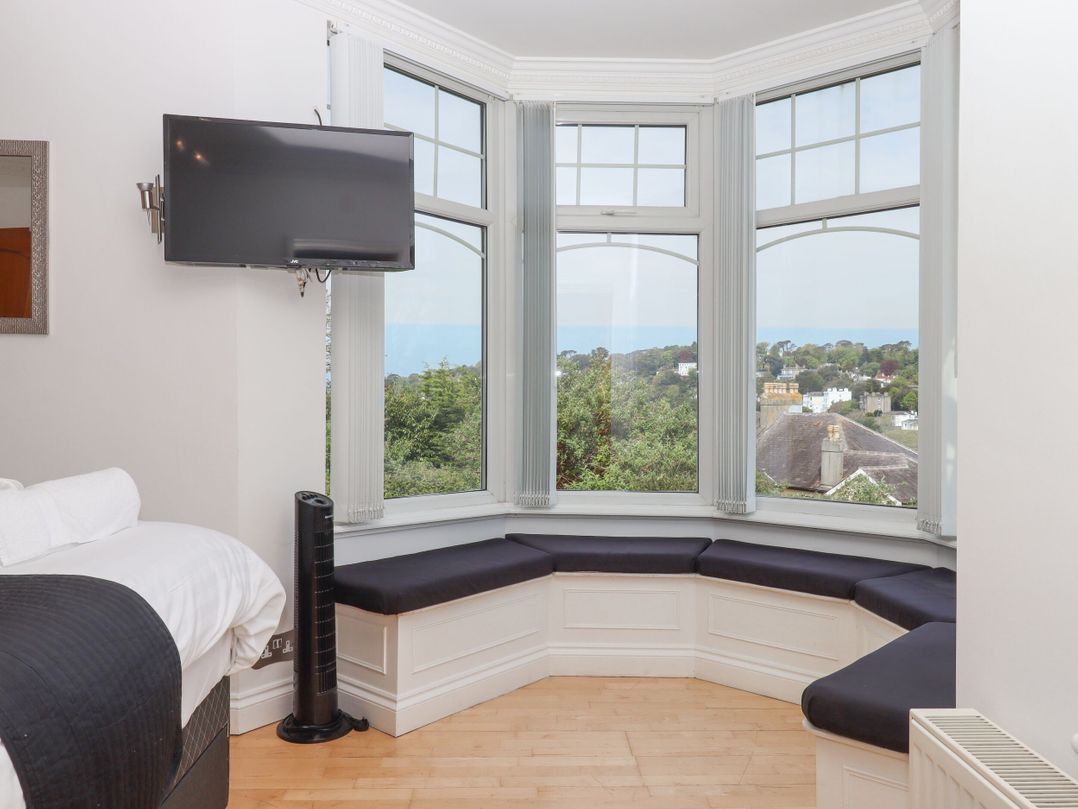 Flat 2 Channel View