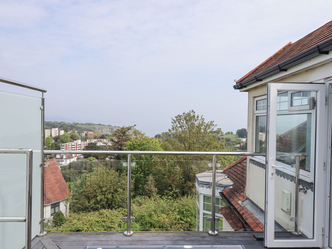 Flat 3 Channel View